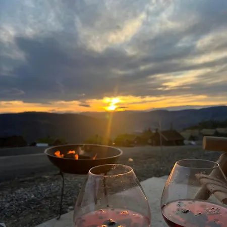 Dom wakacyjny Design With Mountain Views In Hafjell Øyer